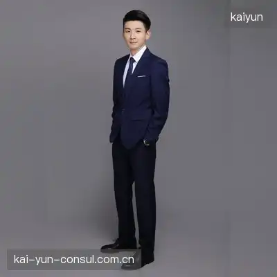 何语佳